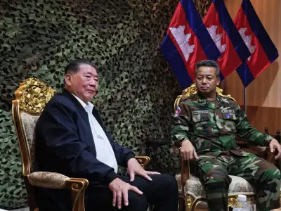 柬埔寨和泰国两国防长会面