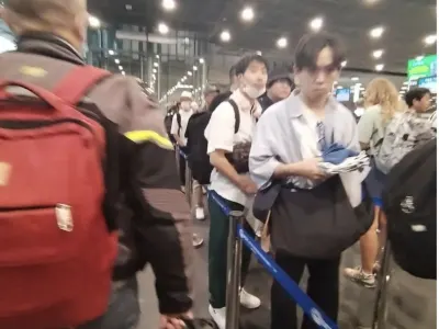 泰国也学菲律宾开始排华了？中国人在 泰国机场 被区别对待！