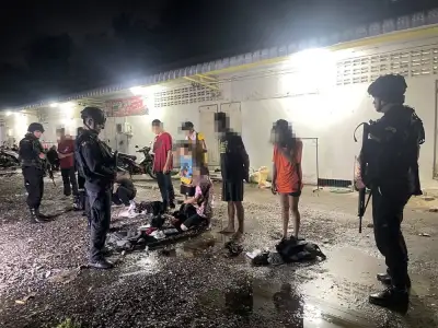 10名泰国人因遭公司欠薪扫兴而归，偷渡回国时在柬泰边境被军方逮捕！