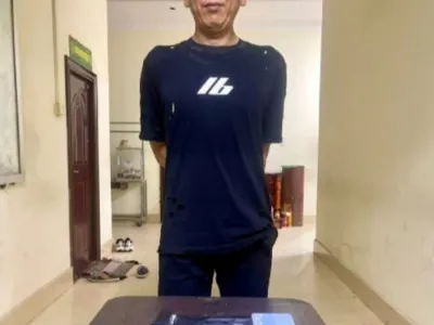 与警方3小时对峙，一中国男子持枪威胁邻居被捕