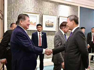 柬泰和谈：今晚12点无条件停火