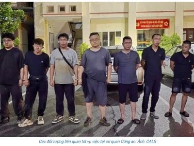 3越南人协助4中国人偷渡，被越南警方“一车端”