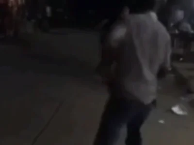 网友提供：砍人地点亚太  大晚上追着砍