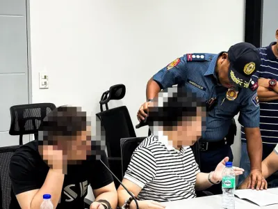 警方突袭马卡蒂市民宅，缴获四支枪支