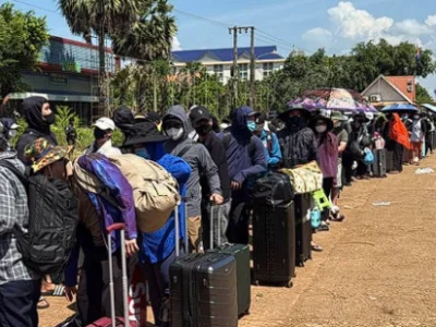 柬埔寨遣返352名越南人