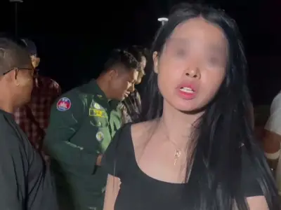 两贼持枪抢劫 一人被抓一人在逃