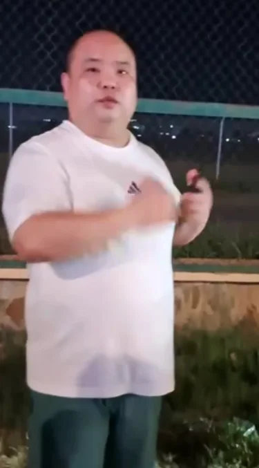 网友投稿：金边俄罗斯大道附近一中国人发生交通事故.
