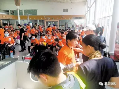800警力看押 ，300名中国诈嫌从菲被押解回国