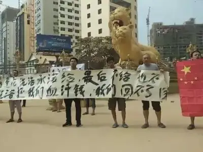 必须高度关注西港讨薪农民工问题！