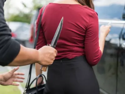 广州烂赌男妻子红杏出墙 强奸老王妻不成灭口