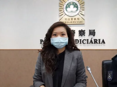 珠宝店女雇员为千元外快竟助换钱党骗赌客150万