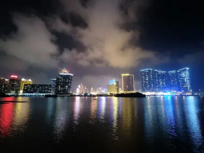 瑞银料澳门3月赌收最多跌75% 花旗三度下调今年赌收料挫28%