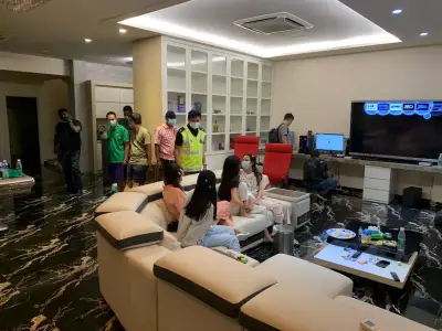 大马警方今日再逮10名中国“菜农” 总部在柬埔寨