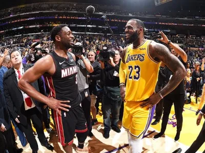 韦德：詹姆斯是联盟第一人 字母哥是本季MVP！