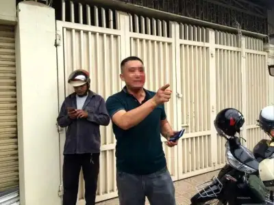 疑陷入三角恋，金边两名中国男子街头暴力互殴