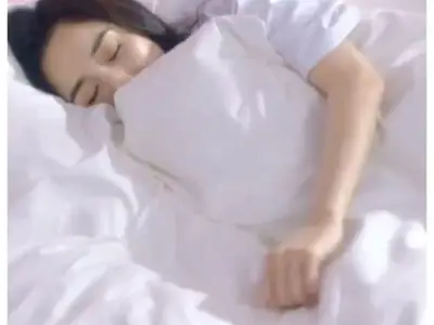 多睡可以给身体多充电？赖床可不是！