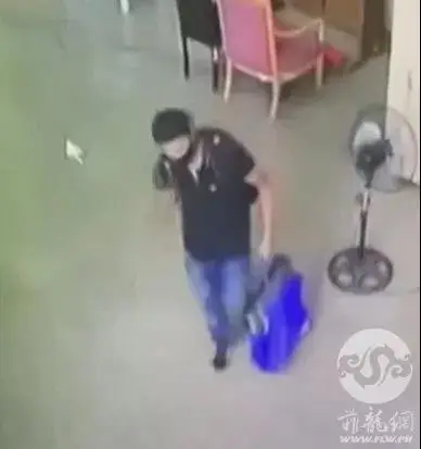 挺有“仪式感”？菲律宾男子专挑教堂行窃 作案前还对祭坛祷告