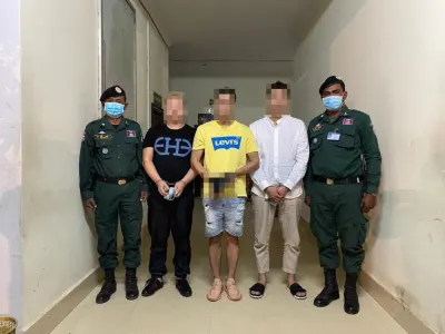 3名中国男子在金边涉嫌非法持枪被捕