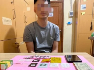 一名中国男子因涉嫌非法持枪以及贩运毒品在柬埔寨西港被捕！