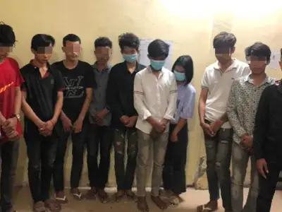 柬埔寨“古惑仔”约架闹事，有人携斧头、利剑赴约！