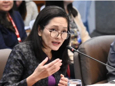 菲反对派参议员竟主张向中国索赔8000亿？