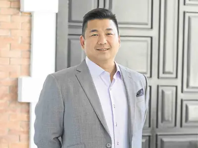 菲律宾华裔富豪黄书贤宣布迪托电信正式启动运营