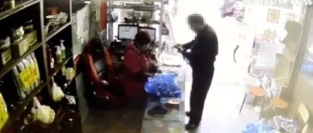 上海一老伯把中1015万元大奖的彩票扔了