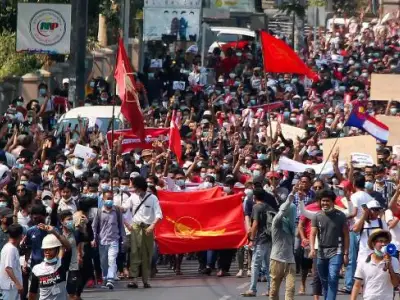 今天缅甸多个城市爆发游行示威，上午已有4人死亡