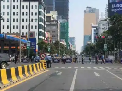 金边暂停接种疫苗3天