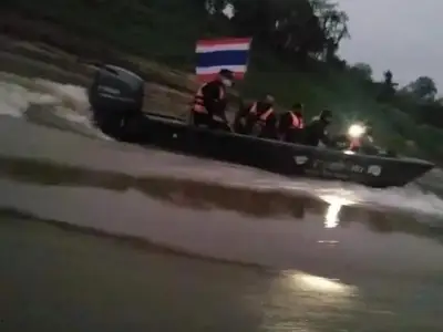 缅甸边境部队向泰国巡逻艇开火