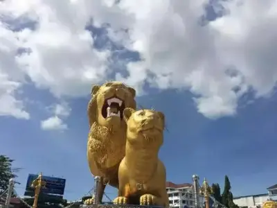 不能否定在西港的所有中国人