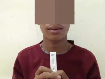 抢劫中国人手机，金边3名飞车党被捕