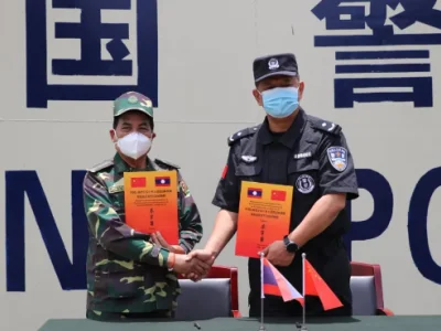 中国云南水路巡逻军向老挝波乔省捐赠价值约2300万吉普的防护物资！