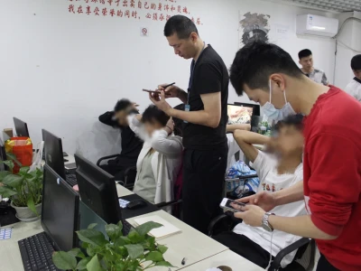 抓捕现场，电诈分子还在耍手机！警方揭秘AB盘骗局