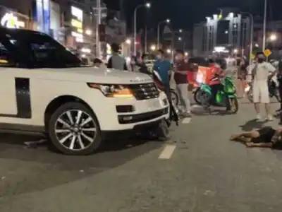 西港中国司机撞人，双方协商未报警