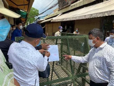 金边雷西郊区一市场暂时关闭14天