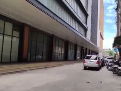 突发！金边一名中国男子坠亡