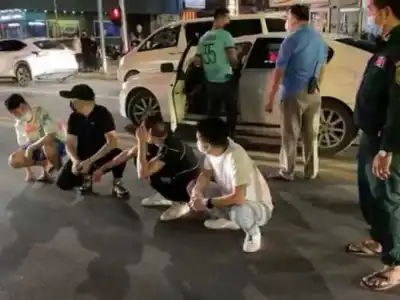 西港4名中国人当街开枪被抓