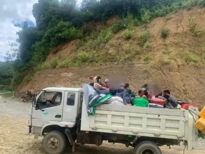 钦邦谭达兰镇战事1000余名村民逃难；儿童训练匍匐前行的技能躲避流弹