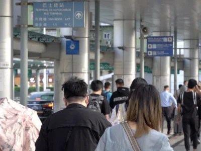 内地中秋小长假首日逾5.4万客访澳 文旅部：暂不开放跨境团游