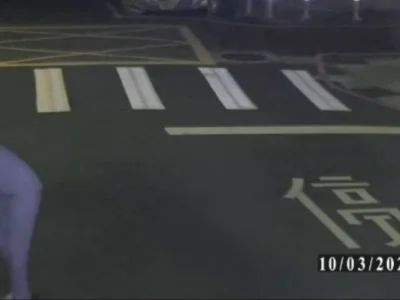台湾大街上惊见男双手上铐“连人带椅”拖行 竟是诈骗集团黑吃黑遭报复