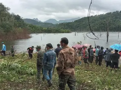 老挝发生山体滑坡，房屋坠入湖中，5人失踪