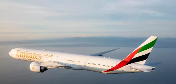 阿联酋航空上半财年亏损16亿美元，收入增86%至59亿美元