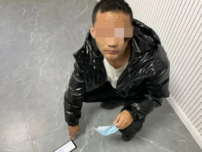 偷前女友的钱去赌博：我这是为了挽回爱情