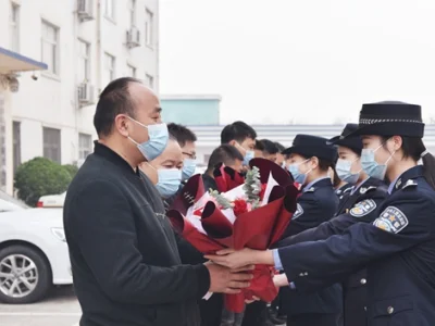 抓获犯罪嫌疑人16名——河南正阳公安打击跨境网络赌博专案组凯旋