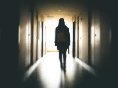禽兽丨越南一男教师因猥亵多名小学生被起诉