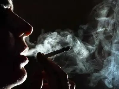 因拒绝无业男子讨要香烟的要求，马来西亚七旬老翁遭毒打致死