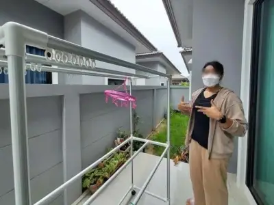 泰国一已婚男子迷恋女式黑丝内裤，还偷来用...抓了！