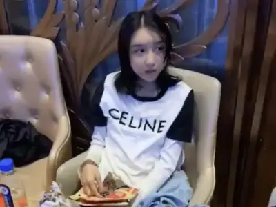 这个女孩谁也不能买！