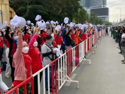 金边市政府：金界员工需立即停止非法抗议活动！